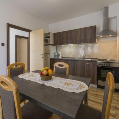 Apartmani S Dvije Spavace Sobe 4 Osobe Selce Esterno foto